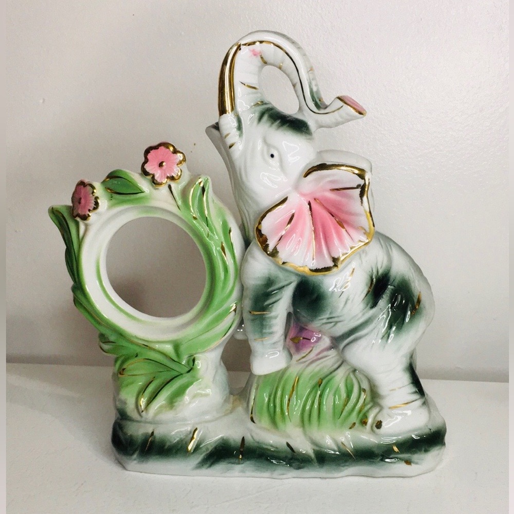 Beautiful Vintage Asian Design Elephant Figurine